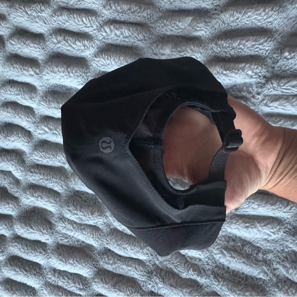 Lululemon Black Athletic Cap - Picture 3 of 4